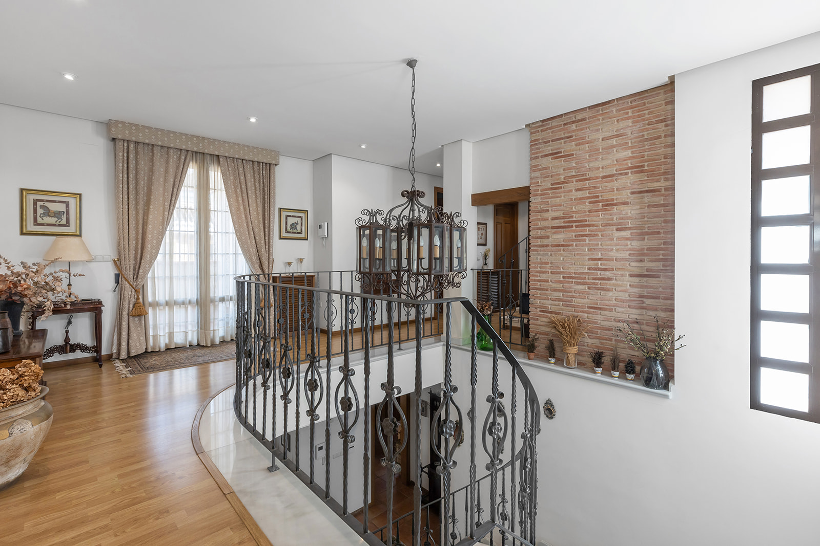 6 Bed, 6 Bath, HouseFor Sale, Torrevieja, Alicante