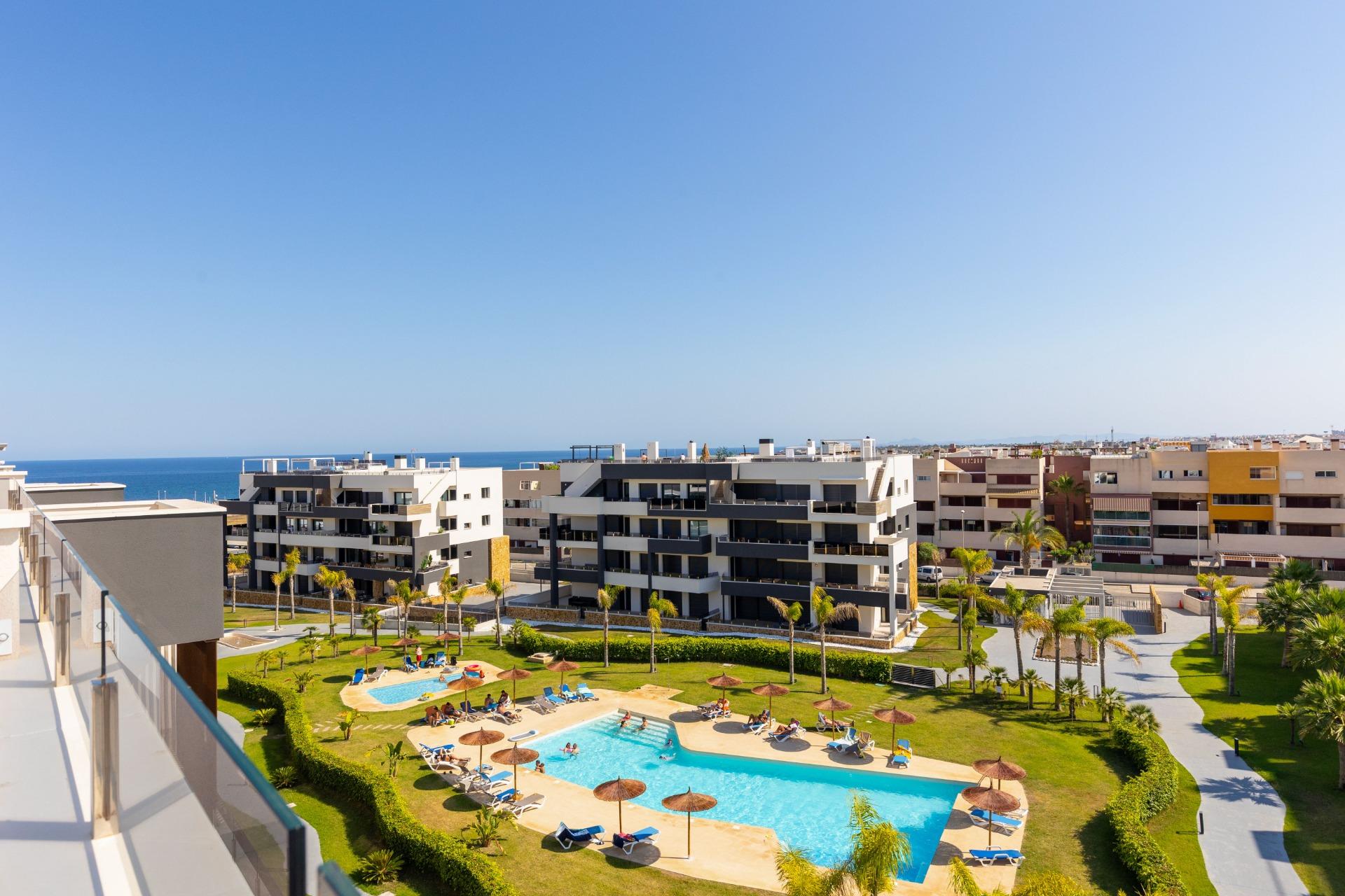 2 Bed, 2 Bath, ApartmentFor Sale, Orihuela Costa, Alicante