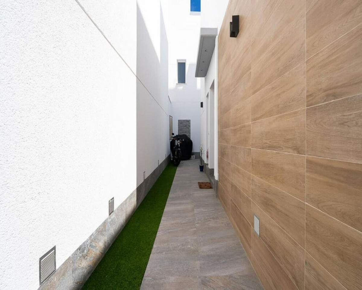 4 Bed, 3 Bath, HouseFor Sale, San Pedro Del Pinatar, Murcia