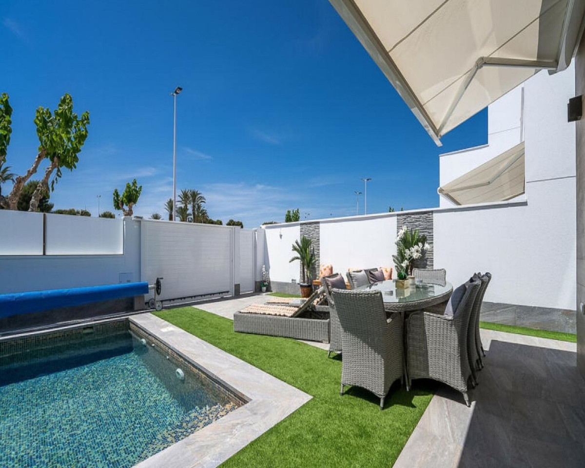 4 Bed, 3 Bath, HouseFor Sale, San Pedro Del Pinatar, Murcia