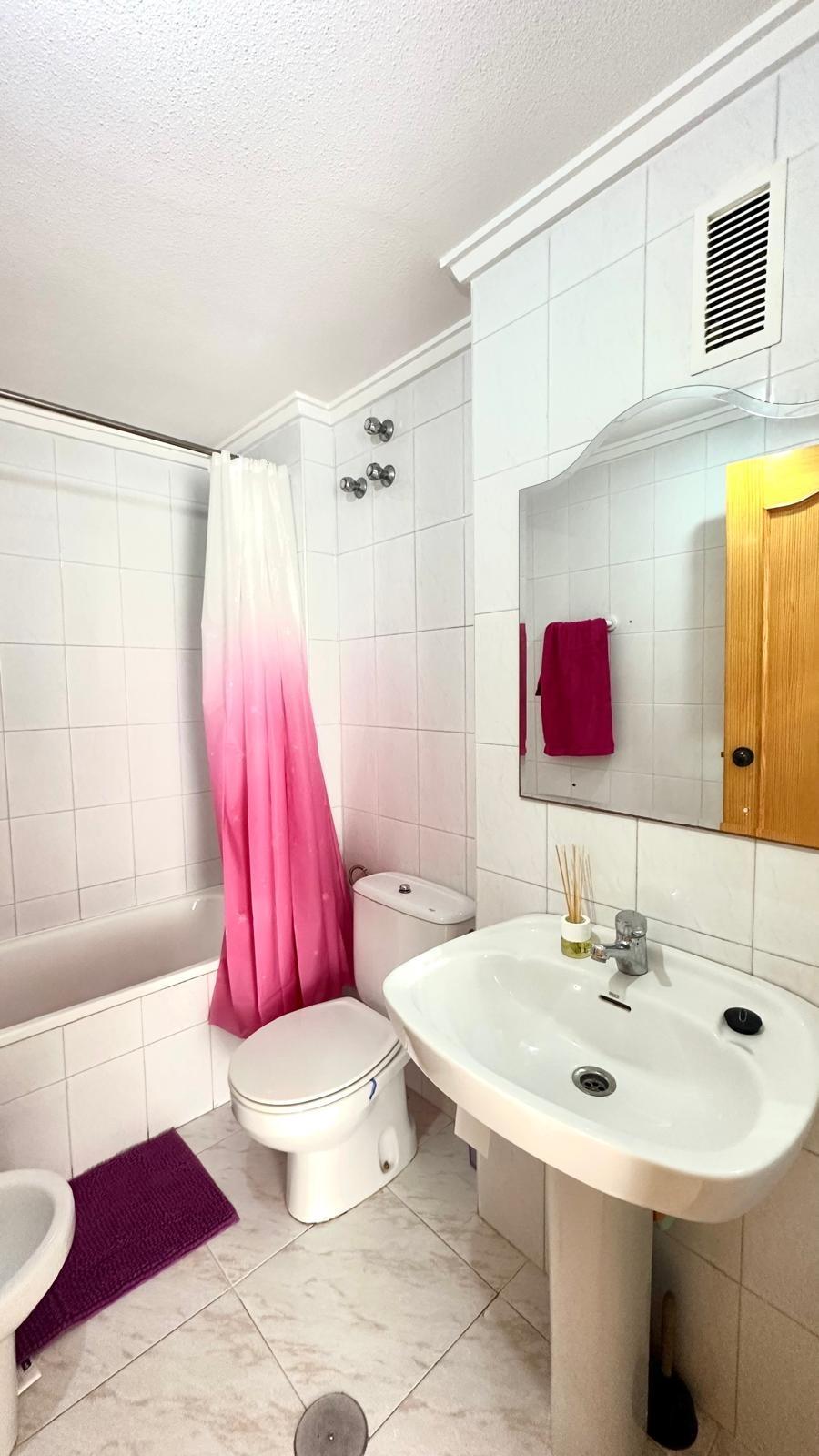 2 Bed, 1 Bath, ApartmentFor Sale, Torrevieja, Alicante