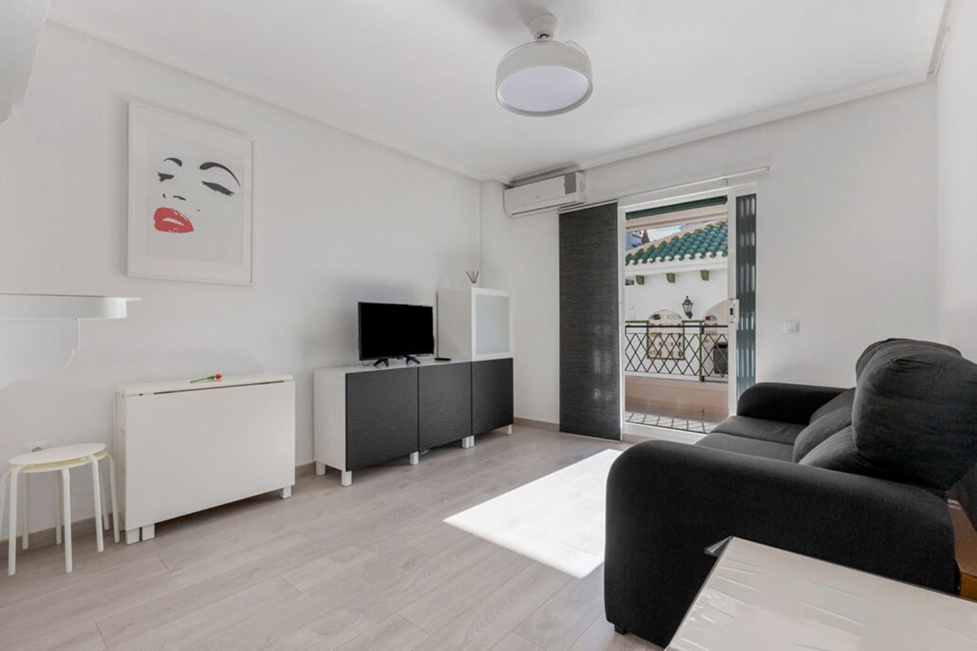 1 Bed, 1 Bath, ApartmentFor Sale, Torrevieja, Alicante