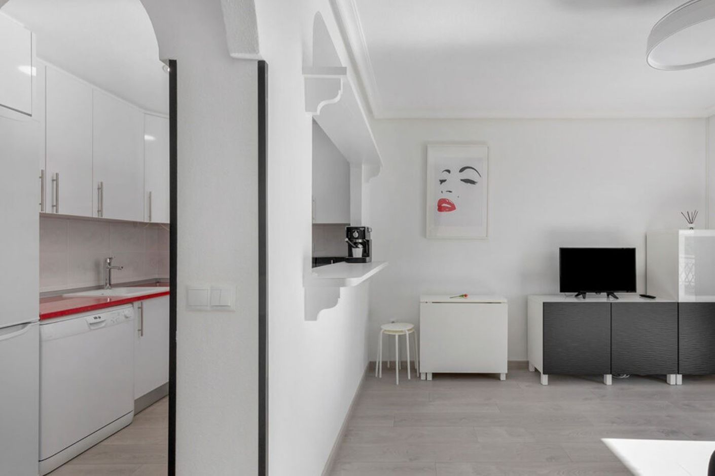 1 Bed, 1 Bath, ApartmentFor Sale, Torrevieja, Alicante