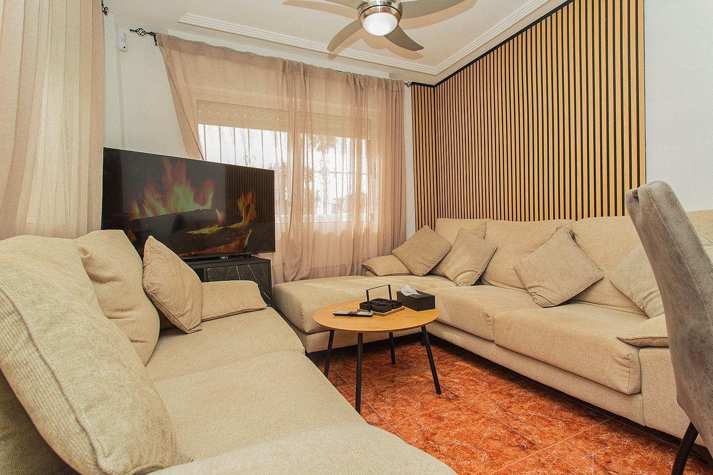 4 Bed, 2 Bath, HouseFor Sale, Orihuela, Alicante