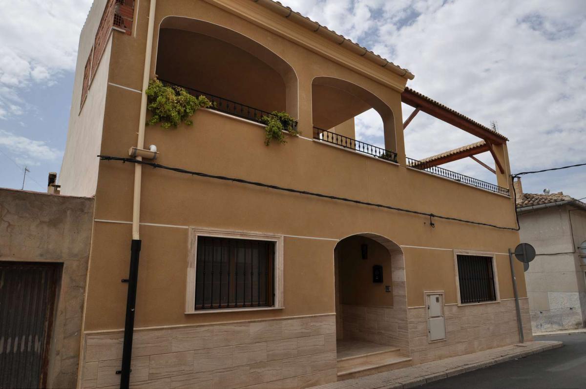 7 Bed, 4 Bath, HouseFor Sale, Pinoso, Alicante