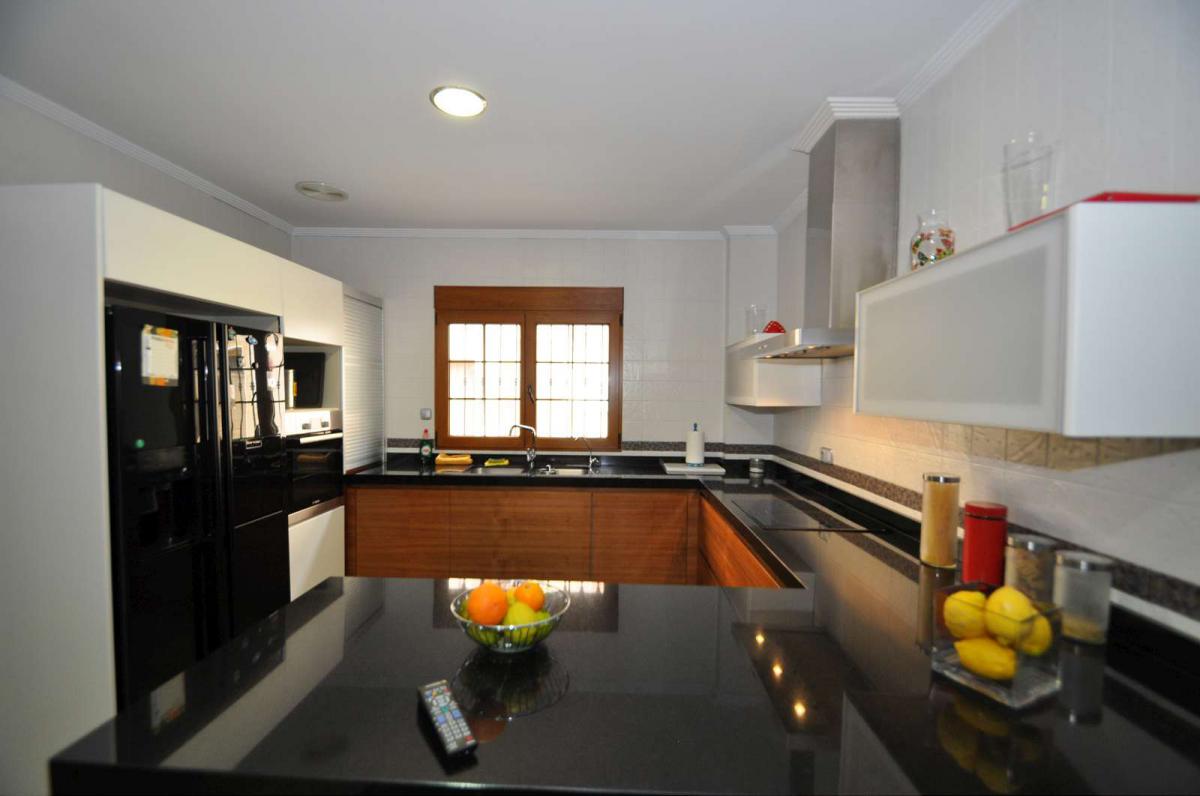7 Bed, 4 Bath, HouseFor Sale, Pinoso, Alicante