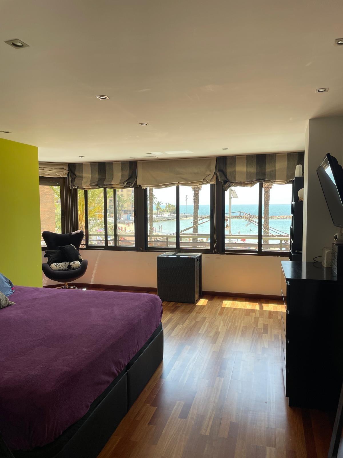 4 Bed, 3 Bath, ApartmentFor Sale, Torrevieja, Alicante