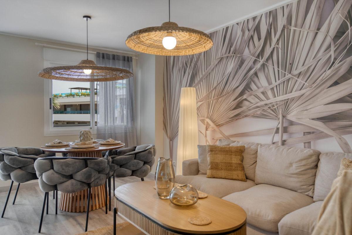 3 Bed, 2 Bath, ApartmentFor Sale, Los Balcones, Alicante