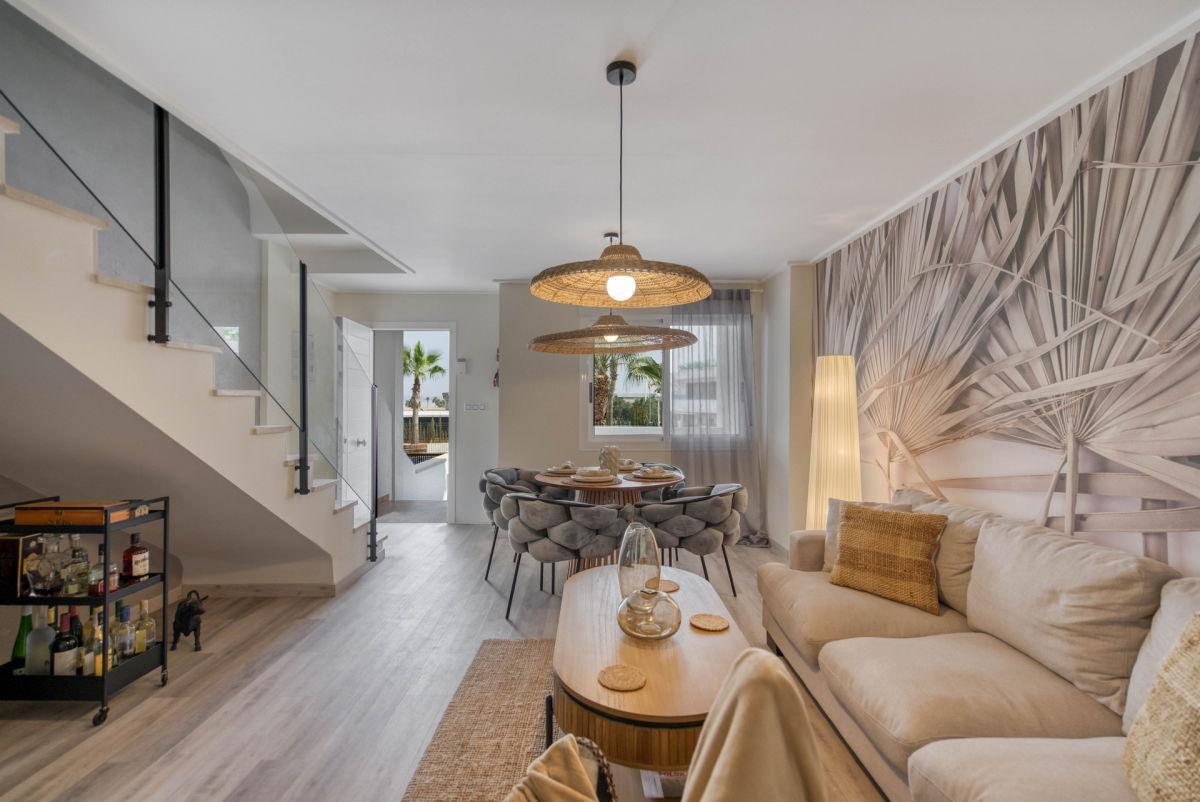 3 Bed, 2 Bath, ApartmentFor Sale, Los Balcones, Alicante