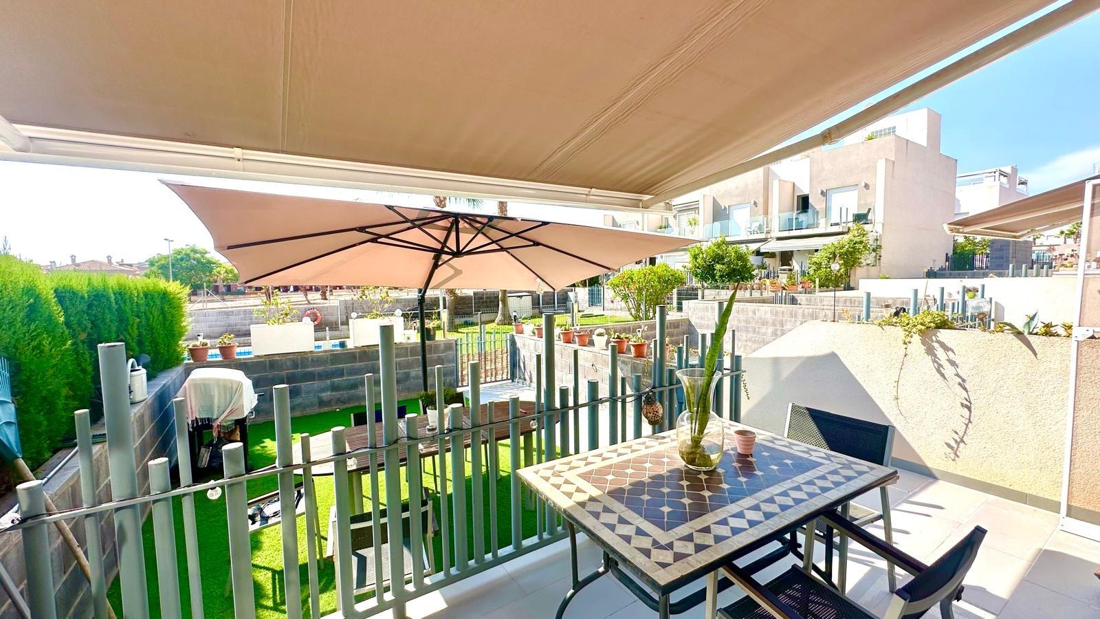 2 Bed, 1 Bath, HouseFor Sale, Torrevieja, Alicante