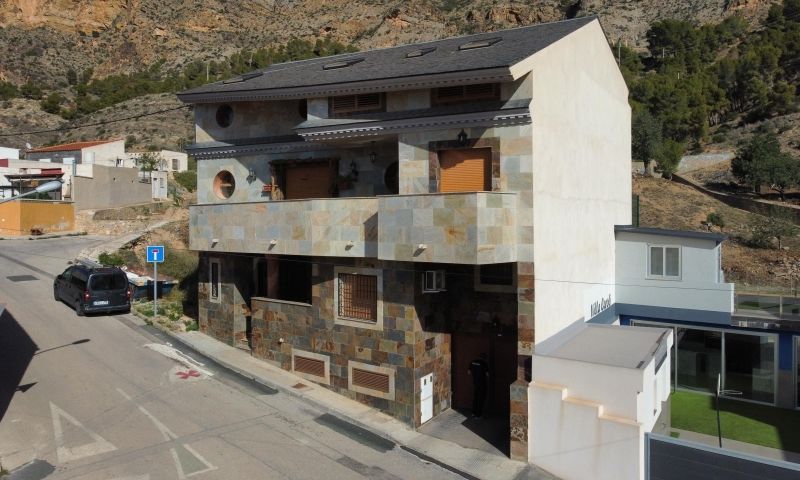 8 Bed, 4 Bath, HouseFor Sale, Redovan, Alicante