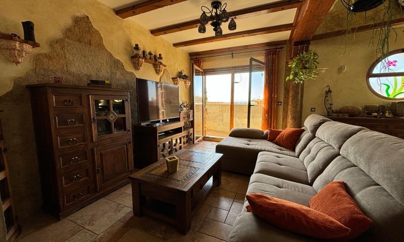 8 Bed, 4 Bath, HouseFor Sale, Redovan, Alicante