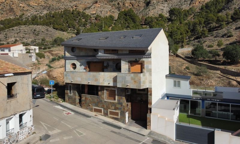 8 Bed, 4 Bath, HouseFor Sale, Redovan, Alicante