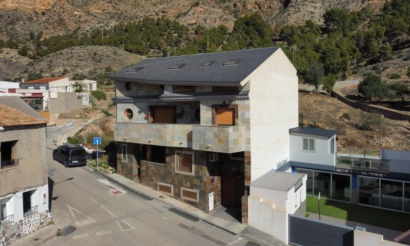 8 Bed, 4 Bath, HouseFor Sale, Redovan, Alicante