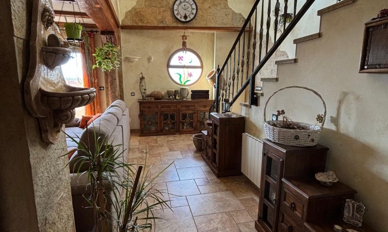 8 Bed, 4 Bath, HouseFor Sale, Redovan, Alicante