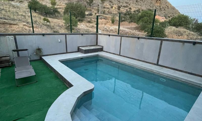 8 Bed, 4 Bath, HouseFor Sale, Redovan, Alicante