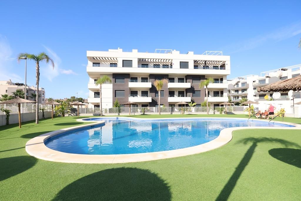 2 Bed, 2 Bath, ApartmentFor Sale, Orihuela Costa, Alicante