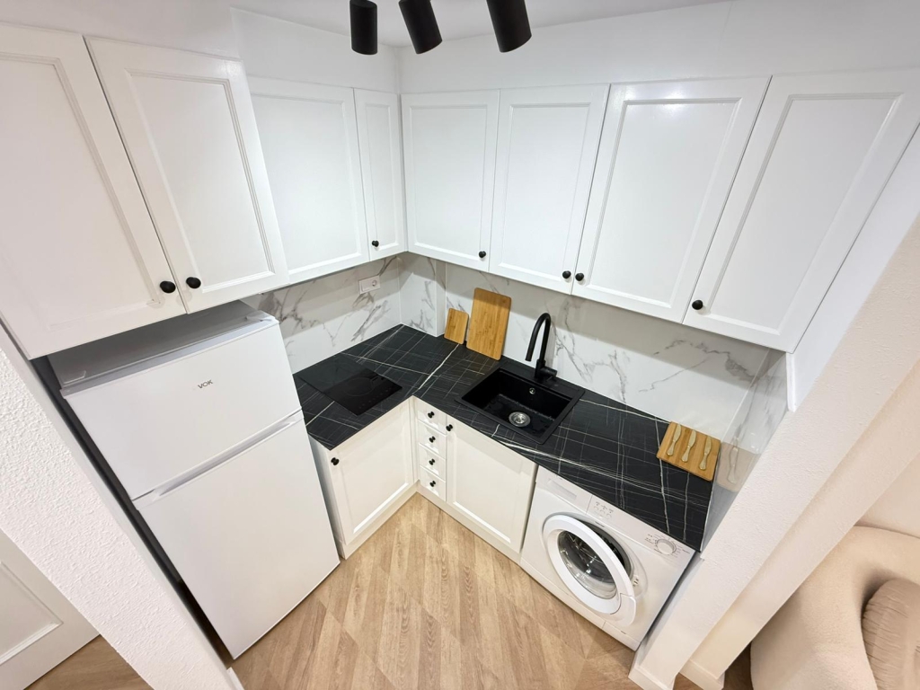 2 Bed, 1 Bath, ApartmentFor Sale, Torrevieja, Alicante