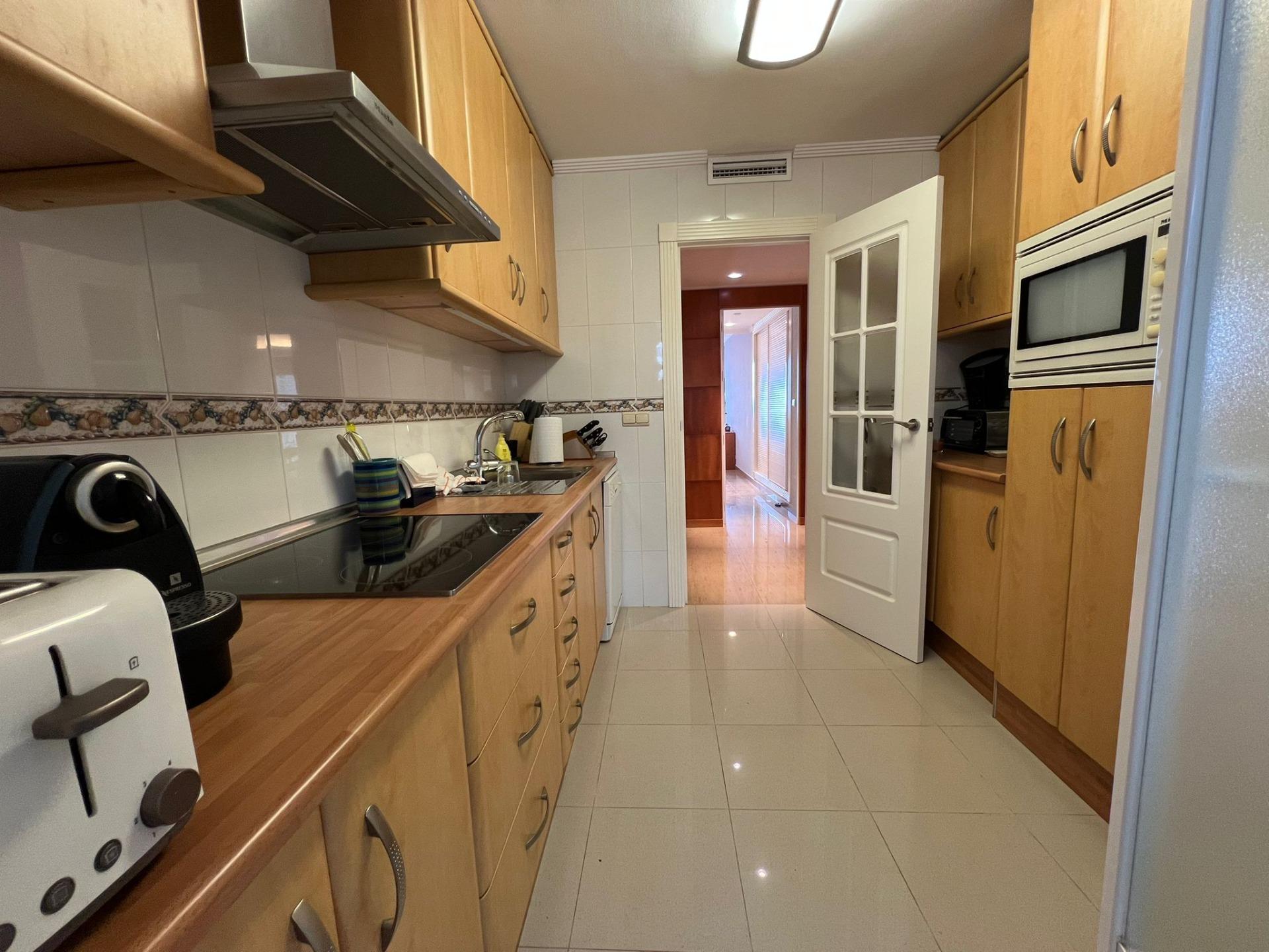 3 Bed, 2 Bath, ApartmentFor Sale, Benidorm, Alicante