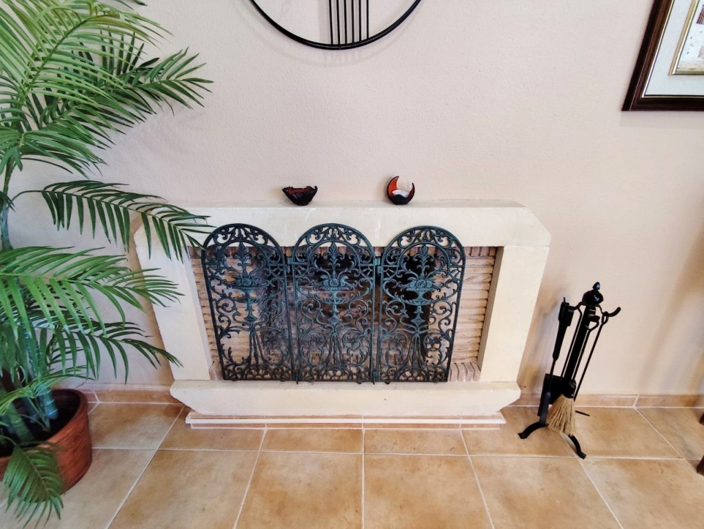 4 Bed, 3 Bath, HouseFor Sale, San Miguel de Salinas, Alicante