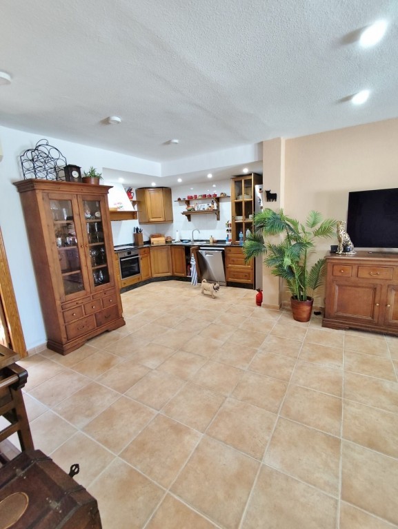 4 Bed, 3 Bath, HouseFor Sale, San Miguel de Salinas, Alicante