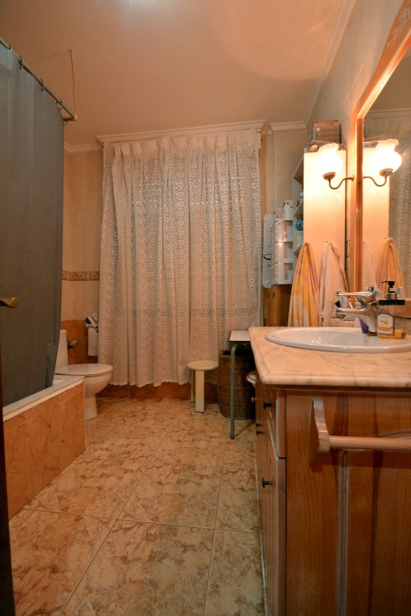 4 Bed, 2 Bath, HouseFor Sale, Guardamar Del Segura, Alicante