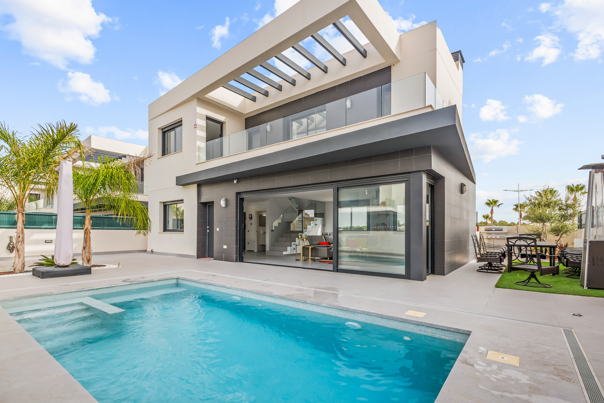 4 Bed, 3 Bath, HouseFor Sale, Algorfa, Alicante