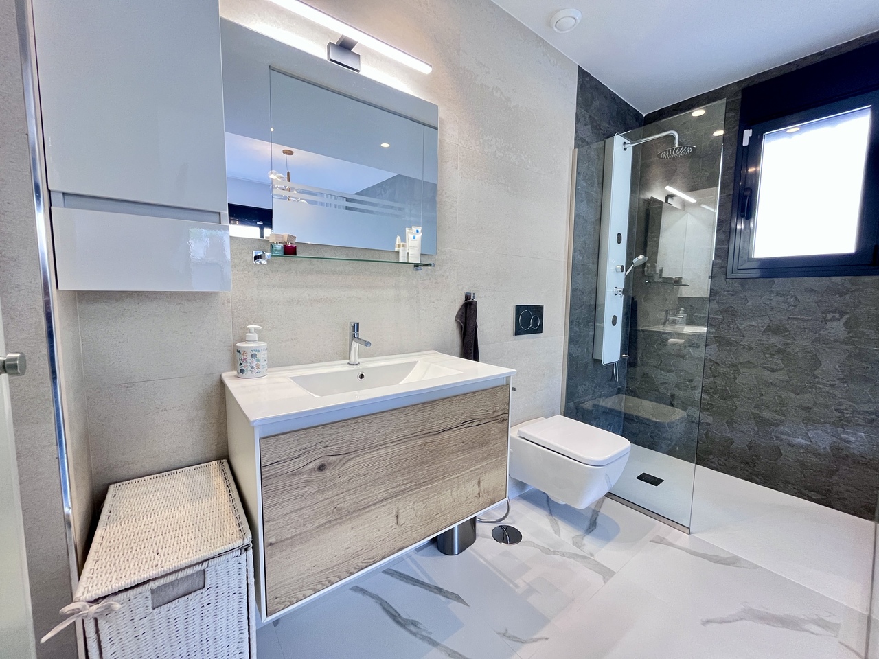 2 Bed, 2 Bath, ApartmentFor Sale, San Miguel de Salinas, Alicante