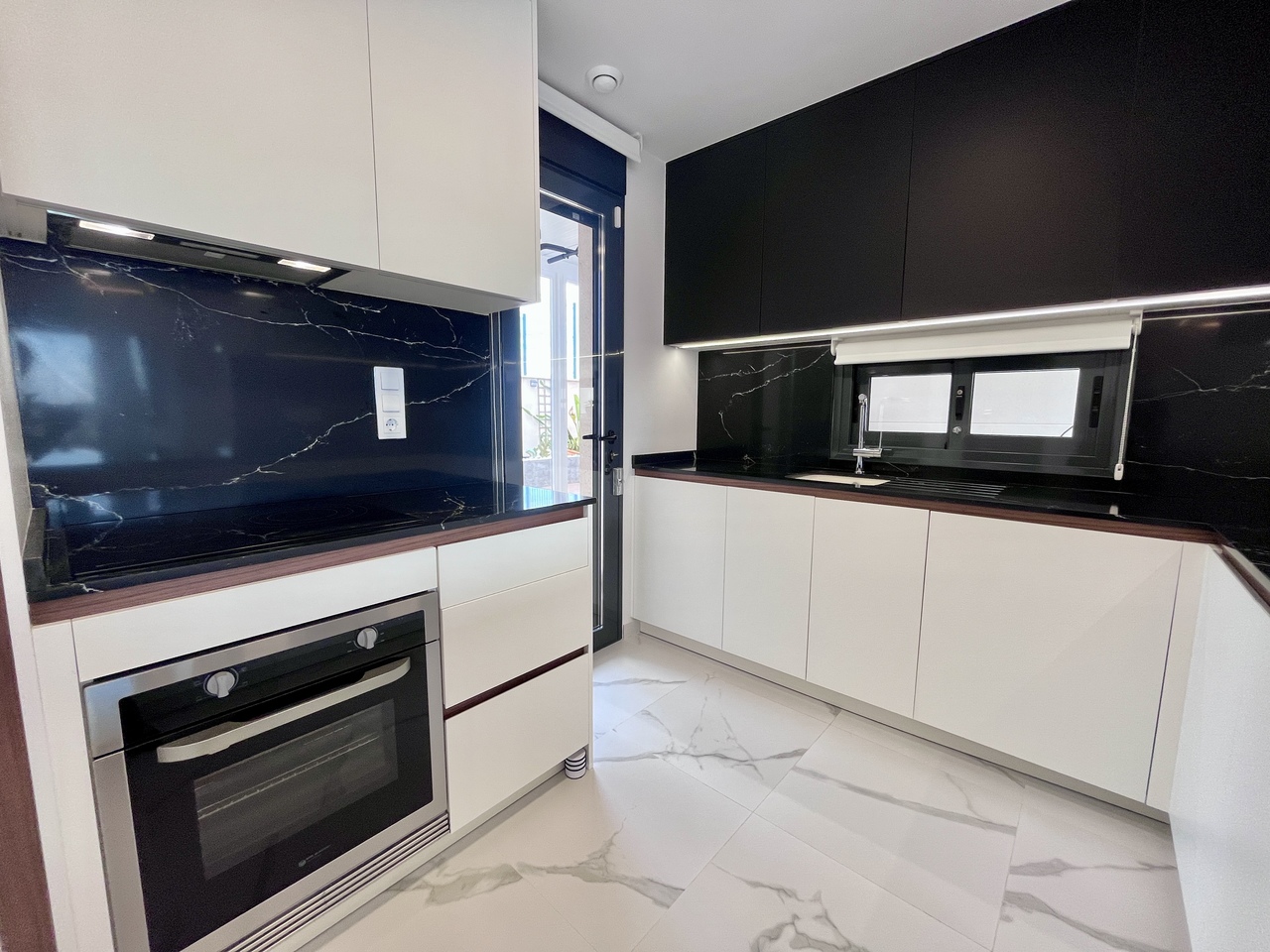 2 Bed, 2 Bath, ApartmentFor Sale, San Miguel de Salinas, Alicante