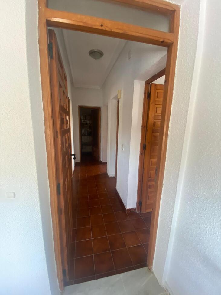 5 Bed, 2 Bath, HouseFor Sale, Los Balcones, Alicante