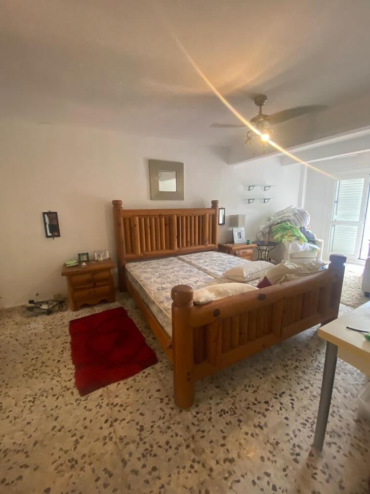 5 Bed, 2 Bath, HouseFor Sale, Los Balcones, Alicante