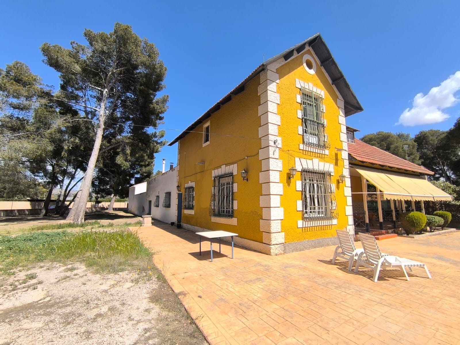 7 Bed, 2 Bath, HouseFor Sale, Yecla, Murcia