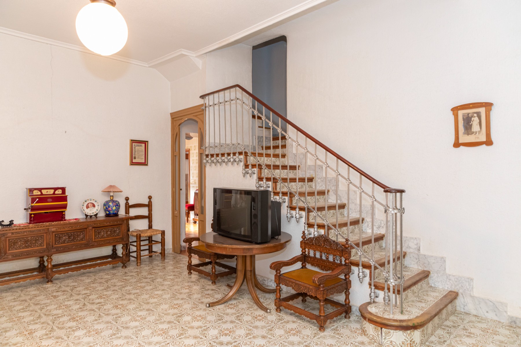 7 Bed, 2 Bath, HouseFor Sale, Yecla, Murcia