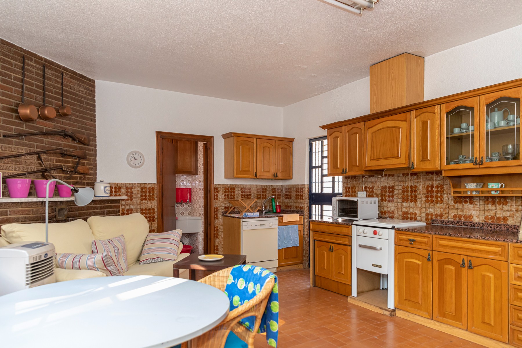 7 Bed, 2 Bath, HouseFor Sale, Yecla, Murcia