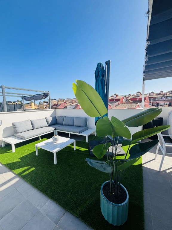 2 Bed, 2 Bath, ApartmentFor Sale, Las Filipinas, Alicante