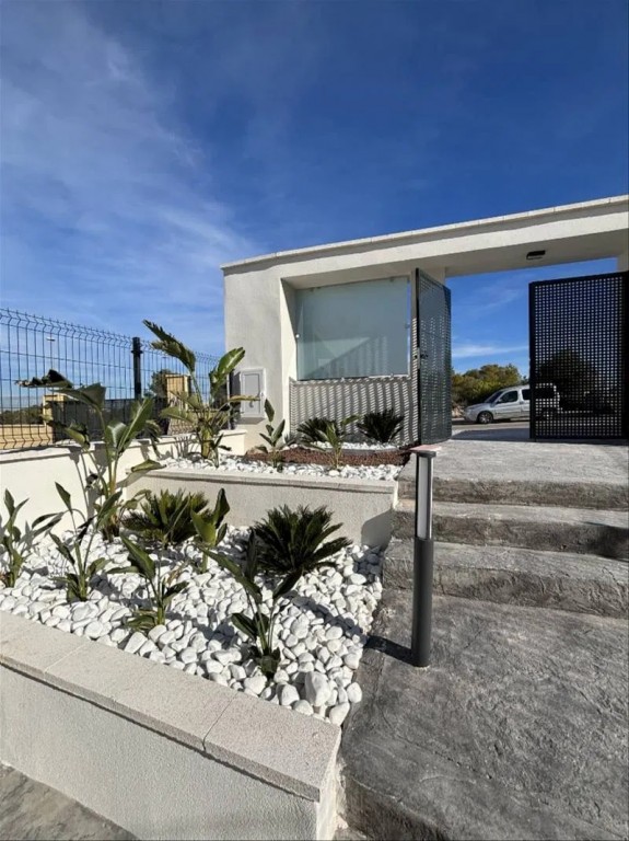 2 Bed, 2 Bath, ApartmentFor Sale, Las Filipinas, Alicante