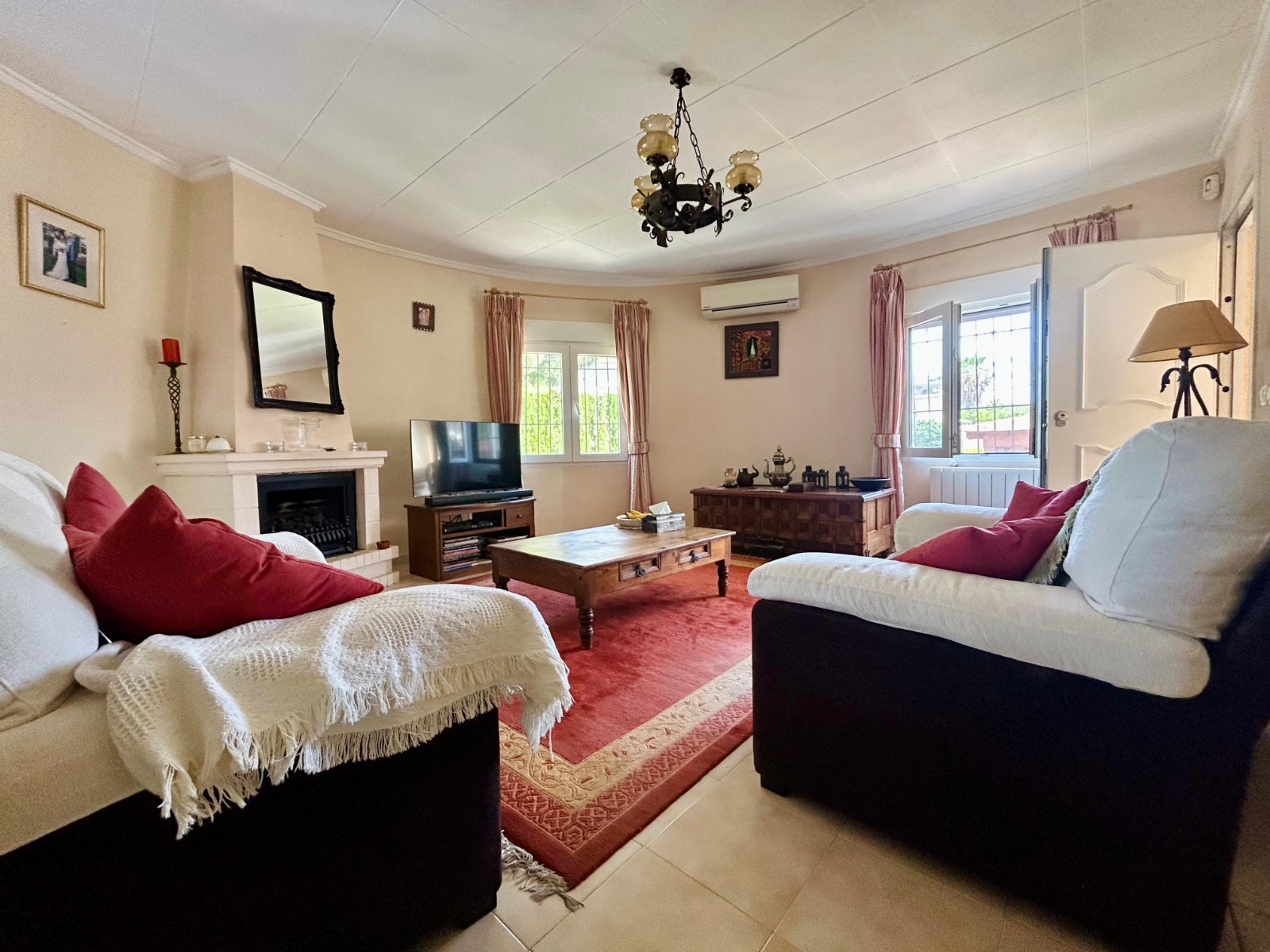 3 Bed, 2 Bath, HouseFor Sale, El Chaparral, Alicante