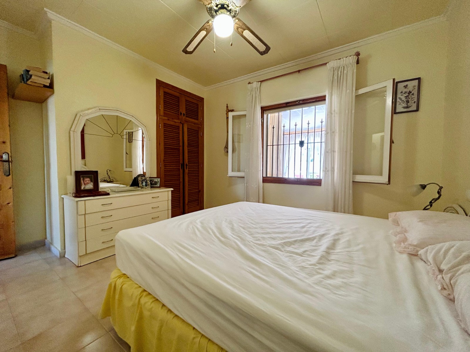 3 Bed, 2 Bath, HouseFor Sale, El Chaparral, Alicante