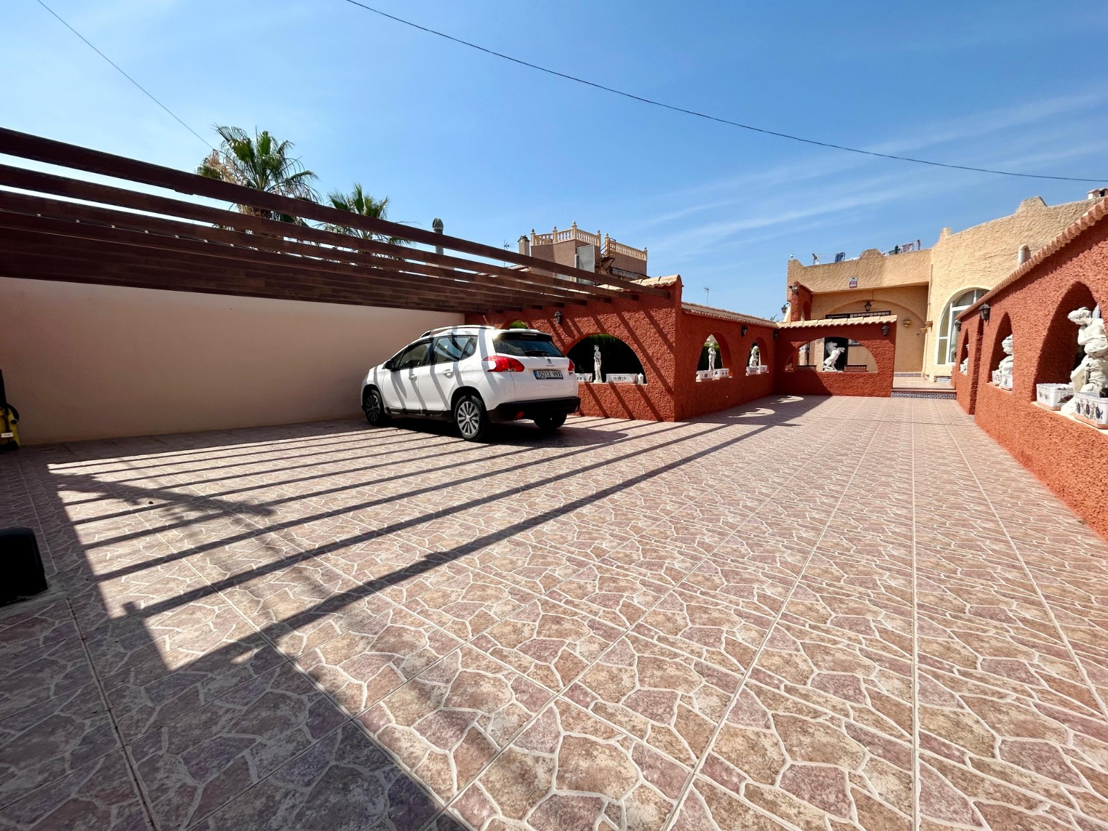 3 Bed, 2 Bath, HouseFor Sale, El Chaparral, Alicante