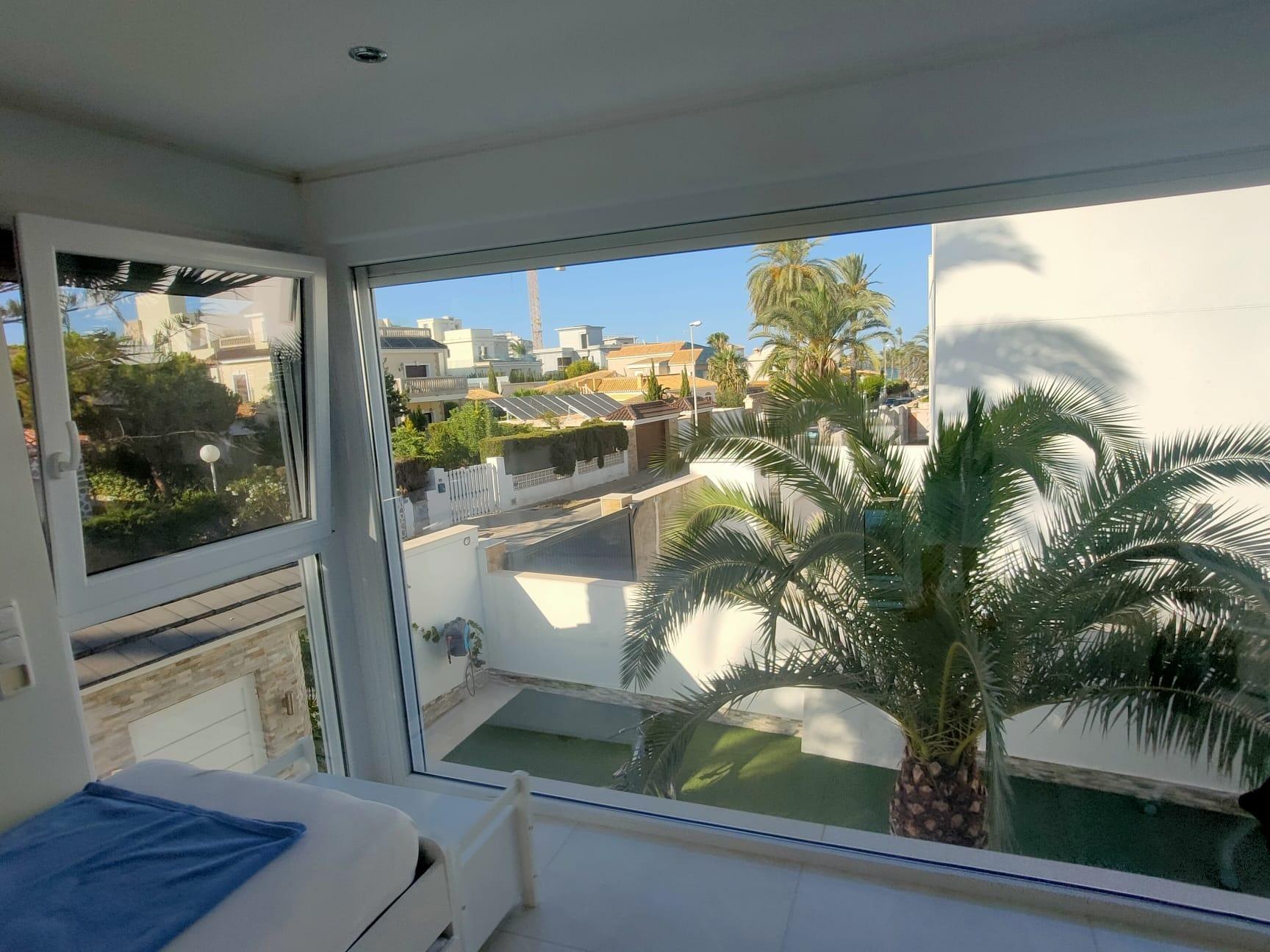 4 Bed, 3 Bath, HouseFor Sale, Orihuela Costa, Alicante