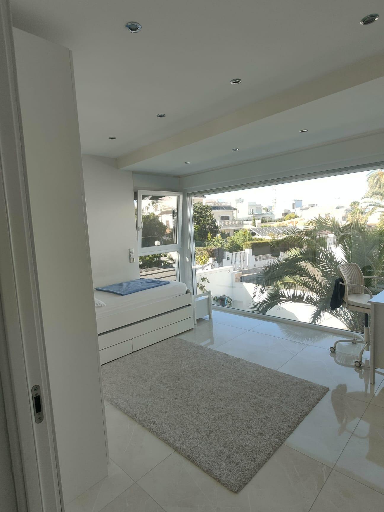 4 Bed, 3 Bath, HouseFor Sale, Orihuela Costa, Alicante