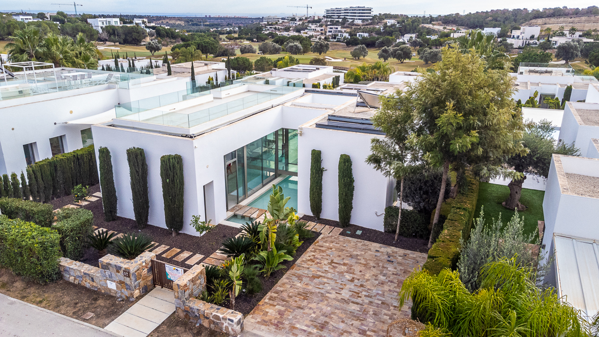 4 Bed, 2 Bath, HouseFor Sale, Las Colinas Golf, Alicante