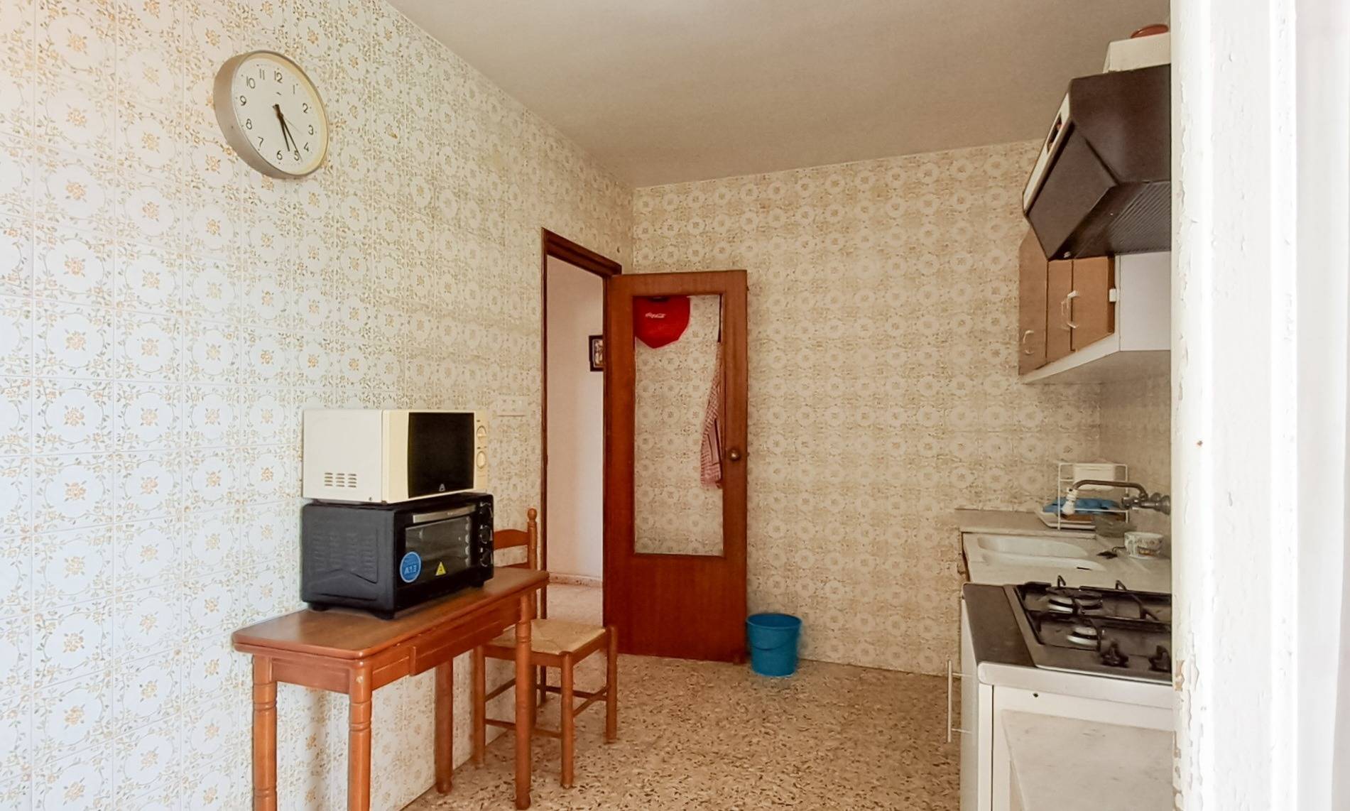 3 Bed, 2 Bath, ApartmentFor Sale, Torrevieja, Alicante