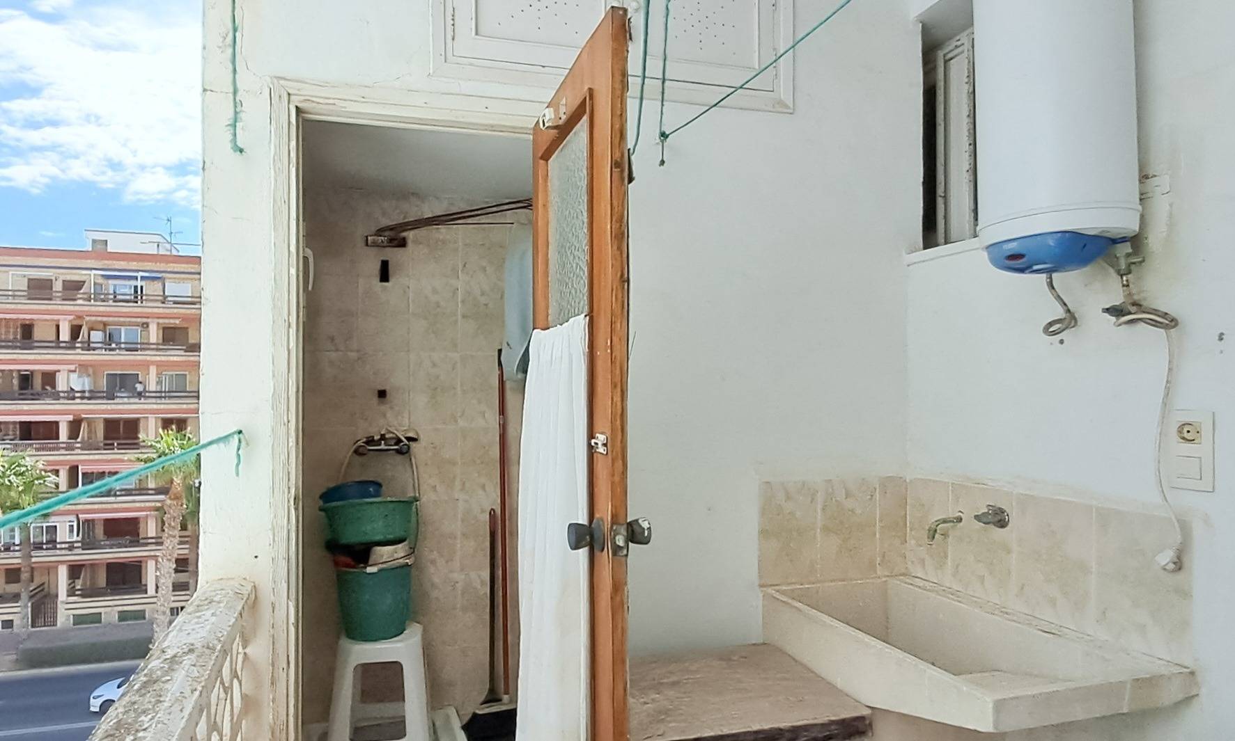 3 Bed, 2 Bath, ApartmentFor Sale, Torrevieja, Alicante