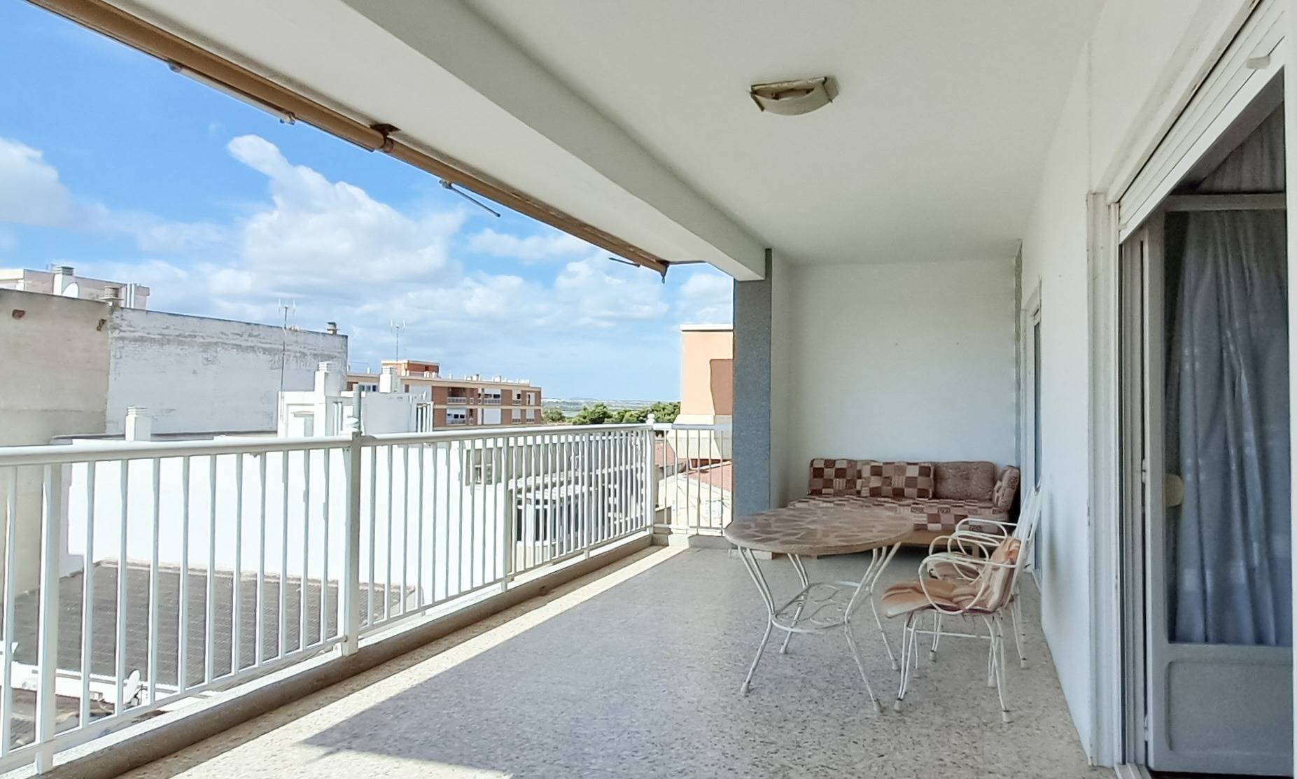3 Bed, 2 Bath, ApartmentFor Sale, Torrevieja, Alicante