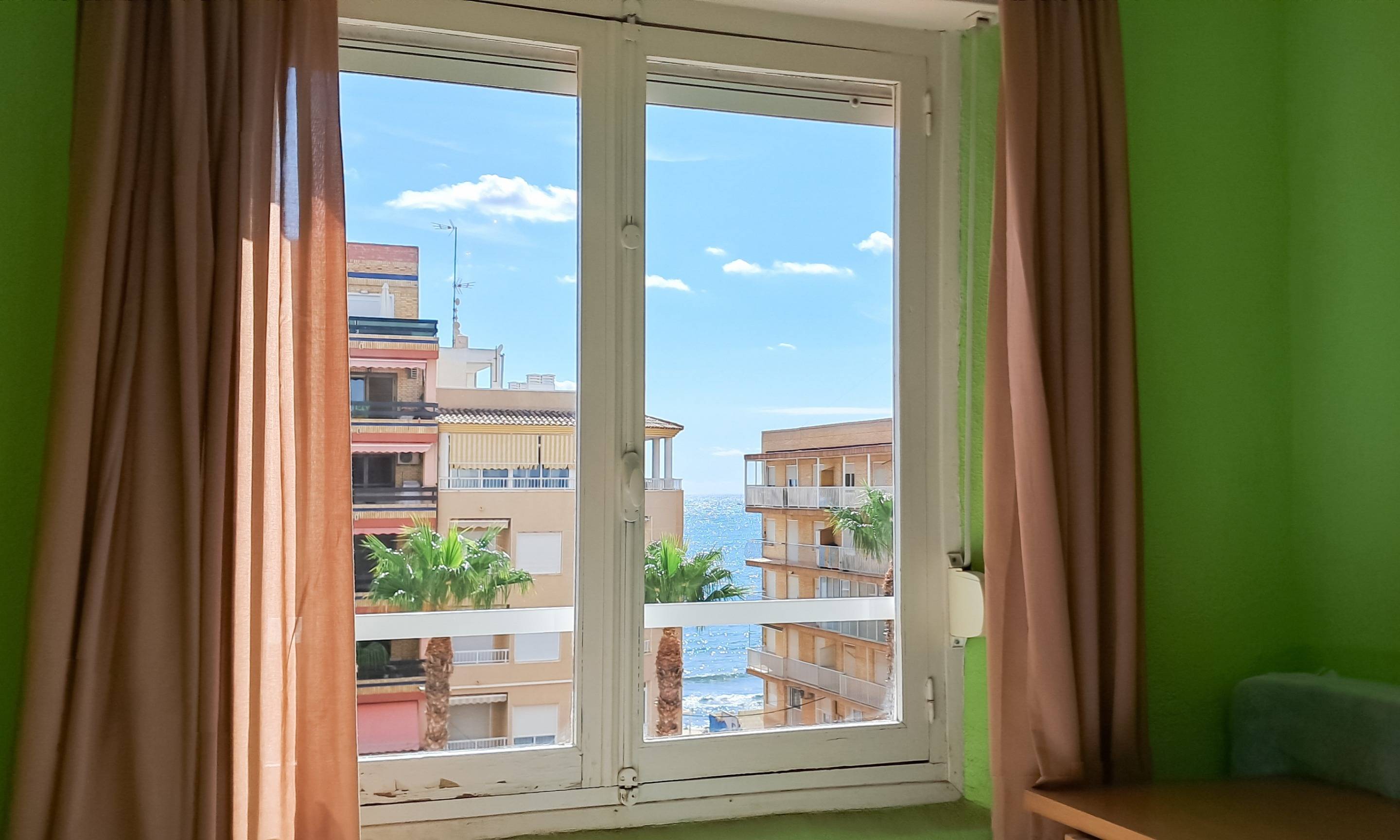 3 Bed, 2 Bath, ApartmentFor Sale, Torrevieja, Alicante