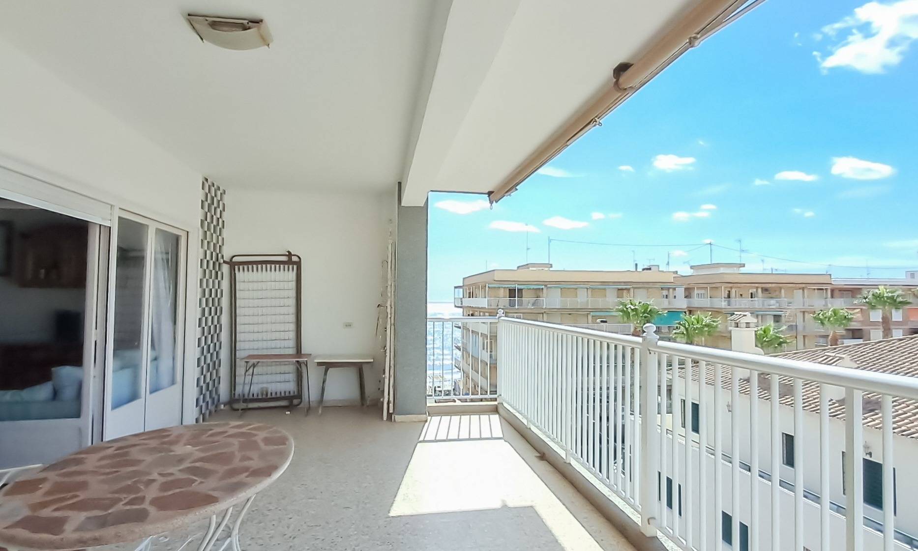 3 Bed, 2 Bath, ApartmentFor Sale, Torrevieja, Alicante