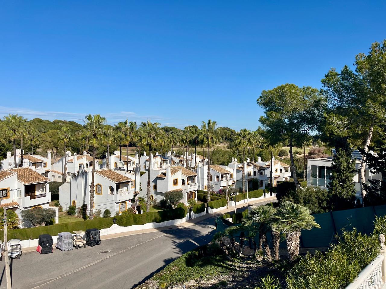 4 Bed, 2 Bath, HouseFor Sale, Villamartin, Alicante