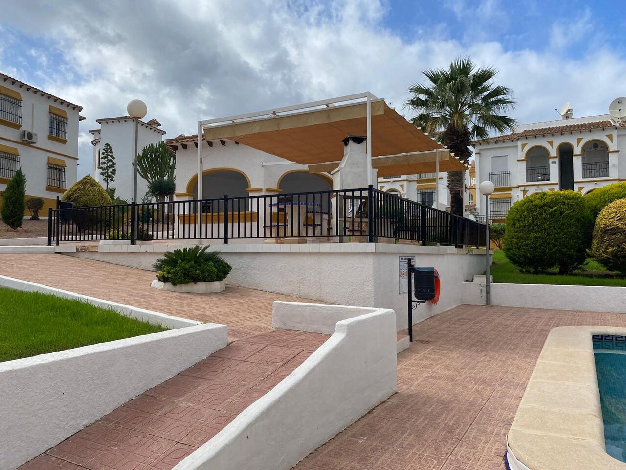 1 Bed, 1 Bath, ApartmentFor Sale, Villamartin, Alicante