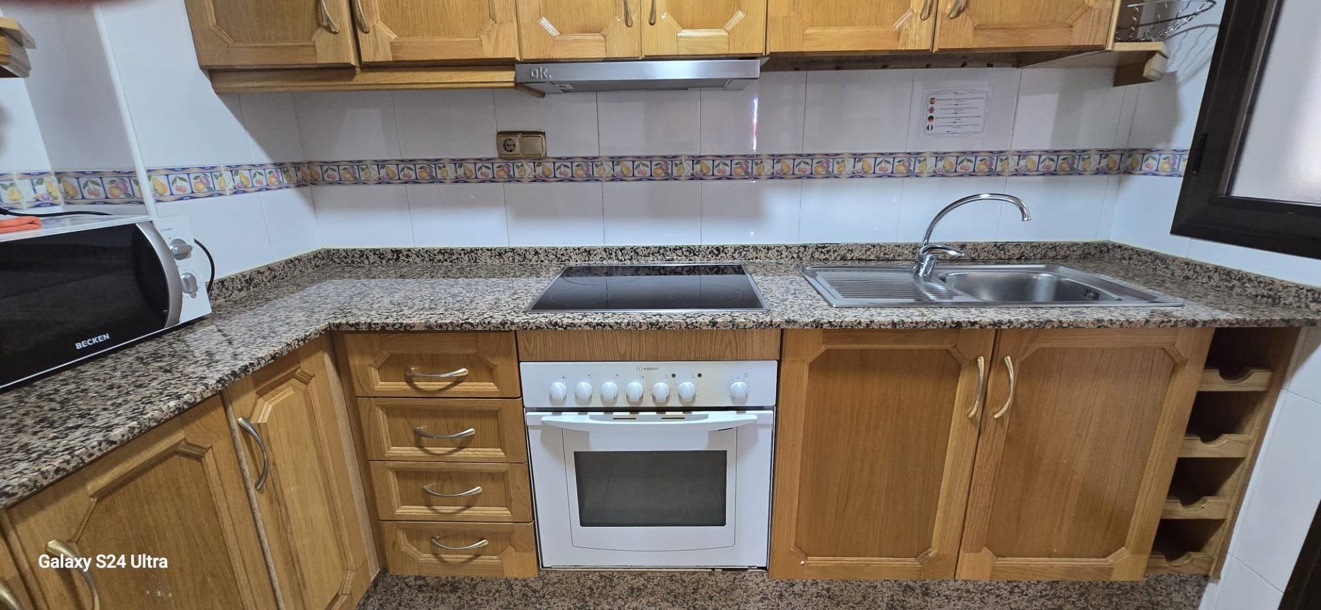 3 Bed, 2 Bath, ApartmentFor Sale, Torrevieja, Alicante